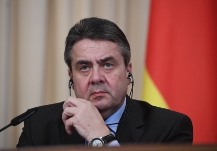 Глава МИДа Германии посоветовал не устрашать Москву