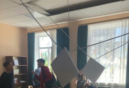 В подмосковной школе отрицают факт обрушения потолка 