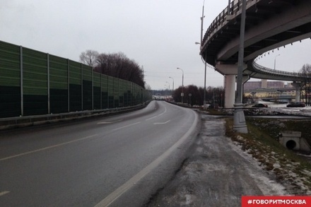 На МКАД полностью перекрыли съезд на Ленинградское шоссе