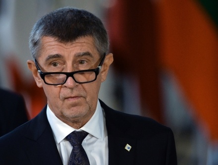 Чешский премьер не увидел необходимости в выдворении российского посла
