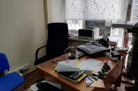 Подозреваемого в погроме в офисе «Коммерсанта» в Екатеринбурге отпустили под подписку