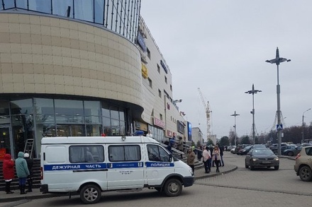 В Нижнем Новгороде из торговых центров и аэропорта эвакуируют людей