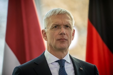 Глава МИДа Латвии подал в отставку на фоне скандала с авиарейсами