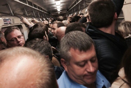 На фиолетовой ветке московского метро нарушилось движение поездов