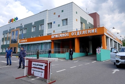 После стрельбы в Казани лечение в республиканской больнице проходят 18 школьников
