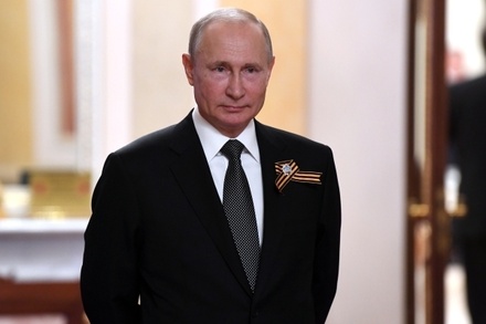 В Кремле не исключили, что Путин воспользуется правом на электронное голосование по поправкам в Конституцию