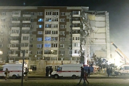 Из частично обрушившегося здания в Ижевске эвакуировали 112 человек