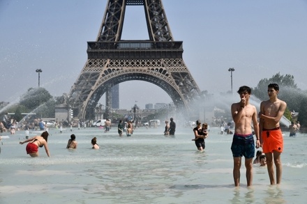 В 59 департаментах Франции объявлен оранжевый уровень тревоги из-за жары