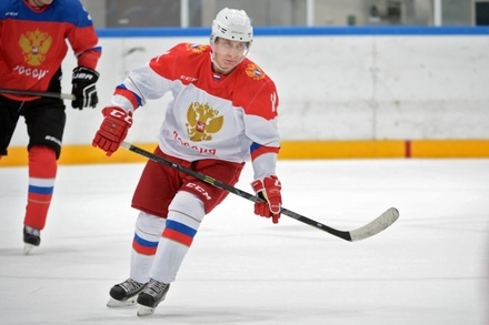 Владимир Путин сыграет в завершающем матче шестого сезона Ночной хоккейной лиги