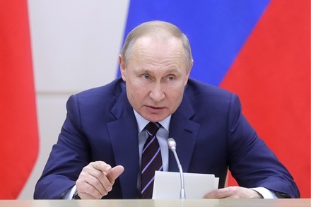 Путин пообещал не подписывать поправки в Конституцию до всеобщего голосования