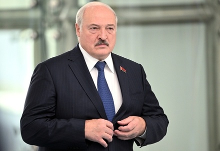 Александр Лукашенко провёл встречу с министром обороны России 