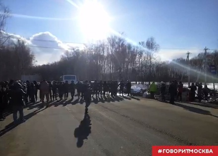 Участники акции протеста у свалки в Коломенском районе сообщили о задержаниях
