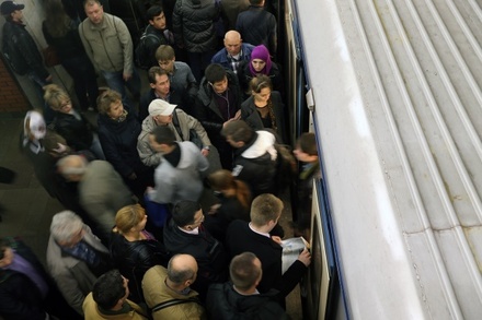 На Таганско-Краснопресненской линии метро в час пик произошёл сбой