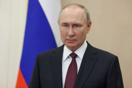 Владимир Путин заявил о попытке некоторых стран переписать мировую историю