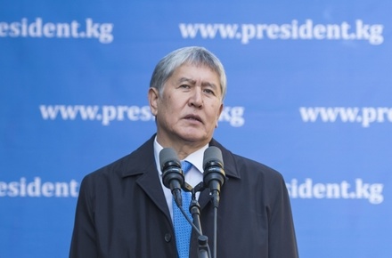 Генпрокуратура Киргизии одобрила отмену неприкосновенности Алмазбека Атамбаева