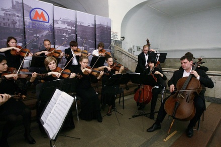 Музыканты в московском метро не будут играть в часы пик
