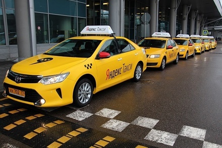 «Коммерсантъ» узнал о планах «Яндекс.Такси» страховать пассажиров