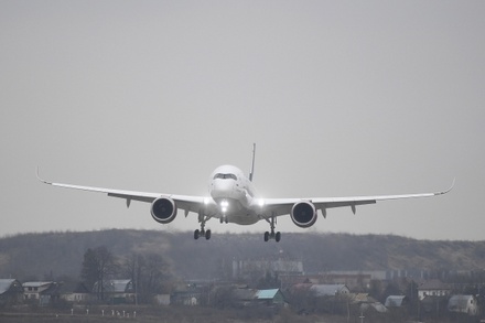 Самолёт Москва - Челябинск готовится к экстренной посадке