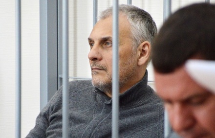 Александра Хорошавина вновь увезли из суда на скорой