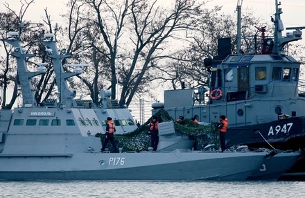 Суд в Крыму арестовал на два месяца первого из задержанных украинских моряков