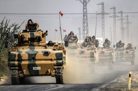 Турецкие военные атаковали сирийских курдов в Африне