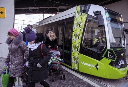 В Петербурге обстреляли частный трамвай «Чижик» в первый день работы