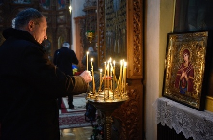 В РПЦ опровергли данные о запрете приносить свои свечи в пермский храм
