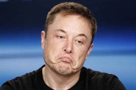 Акции Tesla упали после обвинений Илона Маска в мошенничестве