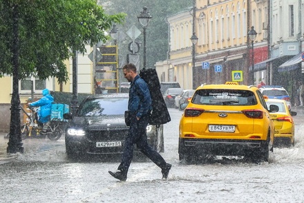 Синоптики предупредили москвичей о возвращении жары и грозовых ливнях