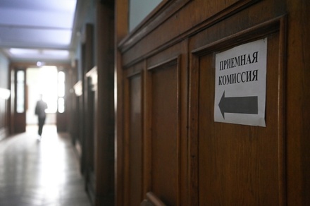 Эксперт допустил отток абитуриентов за рубеж из-за госрегулирования платных мест в вузах
