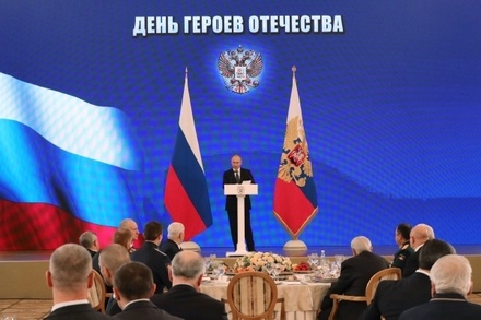 Путин предложил тост за великий многонациональный российский народ