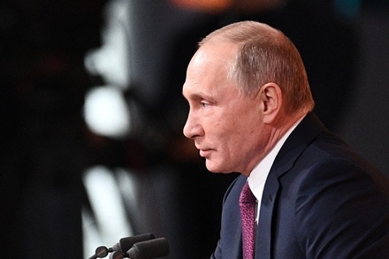 В Кремле нет официальной информации об отмене встречи Путина с Трампом