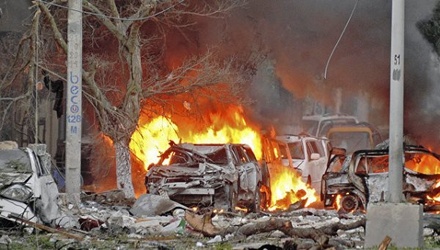 СМИ сообщили о мощном взрыве в столице Сомали