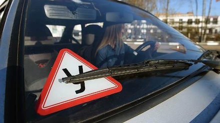 В «Гильдии автошкол России» назвали перестраховкой новые ограничения для начинающих водителей