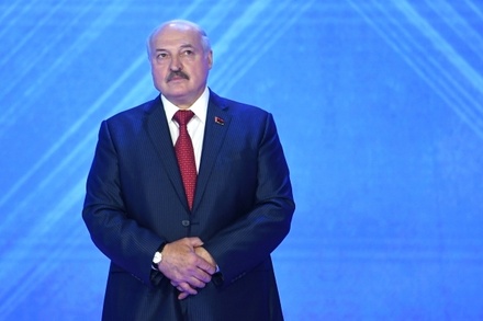 Лукашенко призвал Киев «никогда не угрожать России»