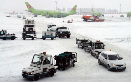 Аэропорты Домодедово и Шереметьево работают по фактической погоде