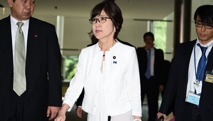 Министр обороны Японии подала в отставку после скандала с дневниками миротворцев