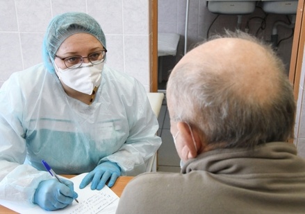 В России не зафиксировали случаев заражения коронавирусом врачей от пациентов