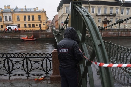 В яхт-клубе Петербурга обнаружили тело без головы и рук