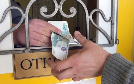 Помощник президента РФ Андрей Белоусов назвал рубль «переослабленным»