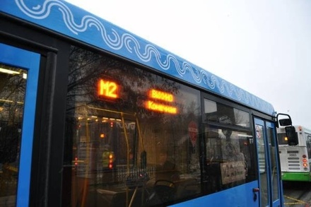 У станции метро «Выхино» в Москве загорелся автобус