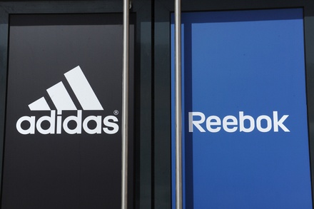 СМИ сообщают о возможной продаже бренда Reebok