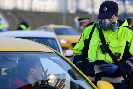 Власти Москвы отменили штрафы водителям, назначенные за ошибку в пропуске