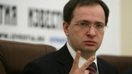 Министр культуры России пообещал устроить проблемы компании Danone