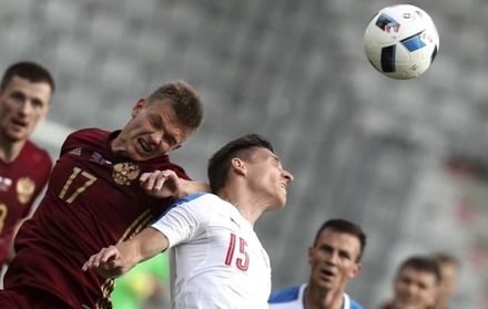 Чешские футболисты сравняли счёт в товарищеском матче с Россией