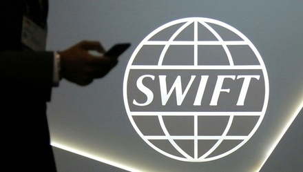 СМИ: SWIFT готовится исполнить решение стран Европы о санкциях против России