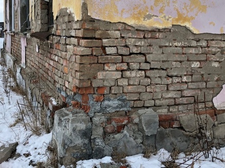 Власти Башкирии объяснили ситуацию с разрушающимися домами в городе Учалы