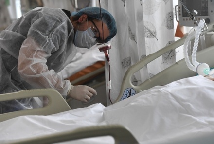 В России за сутки зафиксировано 8 329 случаев заражения коронавирусом