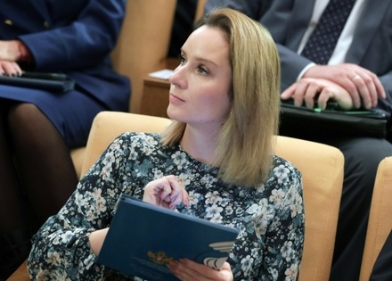 Мария Львова-Белова предложила создать центры занятости подростков