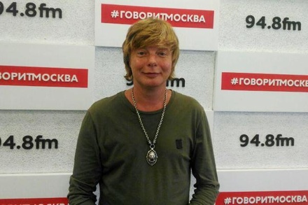 Солист «Иванушек» назвал обычной ошибкой фразу Бузовой о дворце «Икс-Икс-Икс Победы»
